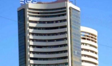 शेयर बाजार हरे निशान में खुला, फार्मा और एफएमसीजी शेयरों में तेजी