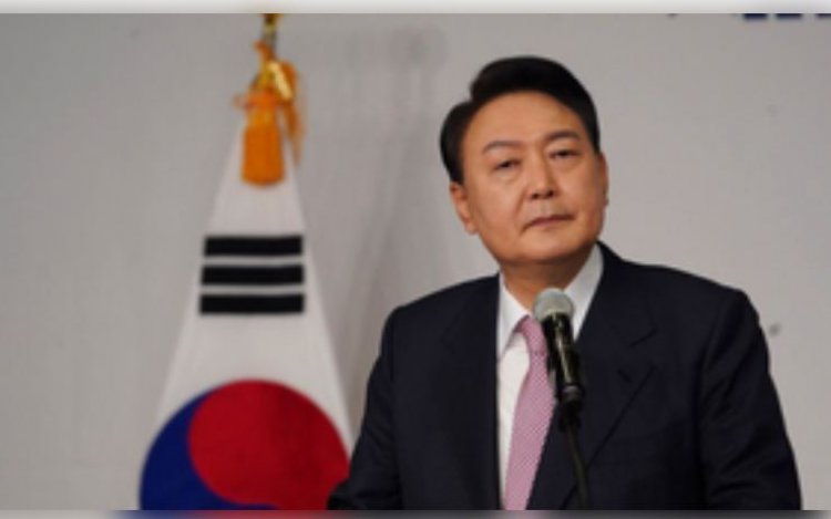 दक्षिण कोरिया : राष्ट्रपति कार्यालय में पुलिस ने क्यों मारा छापा ?