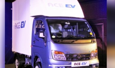 इस साल अप्रैल में टाटा मोटर्स की कुल घरेलू बिक्री में 7 प्रतिशत की गिरावट आई