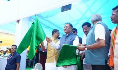 रेलवे इंफ्रास्ट्रक्चर में तेजी से हो रहा निवेश आने वाली पीढ़ियों के लिए नया भविष्य गढ़ेगा.