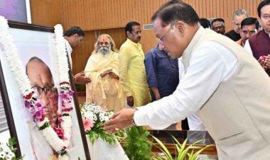 मुख्यमंत्री श्री विष्णुदेव साय ने श्रद्धेय शांताराम सर्राफ को अर्पित की श्रद्धांजलि.