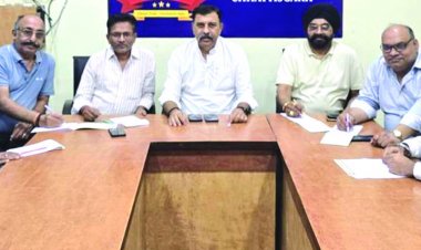 5.40 लाख करोड़ वस्तु व्यापार और सेवा क्षेत्र में 65 हजार करोड़ की रिकॉर्डतोड़ बिक्री-कैट