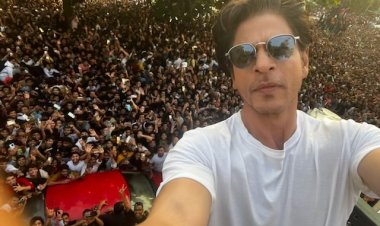 हिन्दी फ़िल्मों के ब्रांड एंबेसडर और 'रोमांस के किंग' शाहरुख़ ख़ान की कहानी