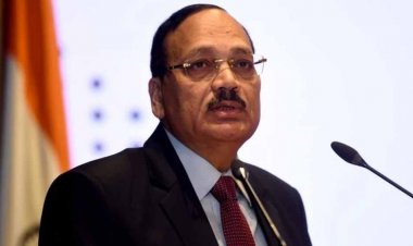 कोर्ट में वकील बोले— ‘मीलॉर्ड, आवाज चली गई’,  नए CJI ने कहा— ‘दिल्ली का यही हाल है’