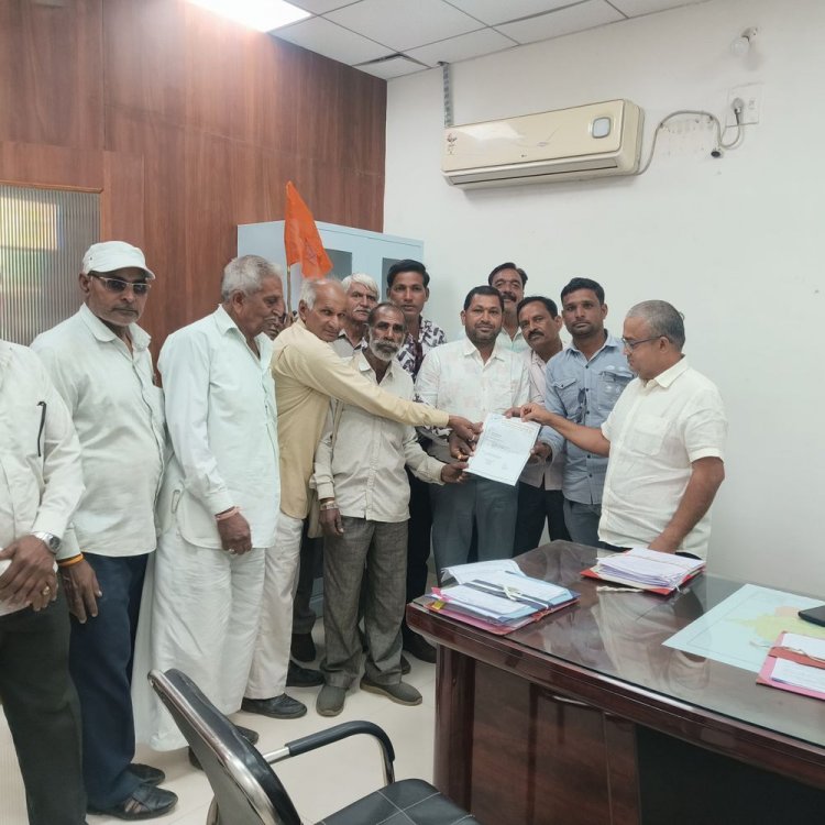 किसान संघ ने लैंड पुलिंग एक्ट रद्द करने की मांग:एडीएम को ज्ञापन सौंपकर किसानों पर दर्ज मुकदमे वापस लेने की मांग
