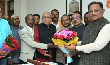 मुख्यमंत्री श्री साय से अखिल भारतीय राष्ट्रीय महासभा हल्बा हल्बी आदिवासी समाज के प्रतिनिधि मंडल के सदस्यों ने सौजन्य मुलाकात की