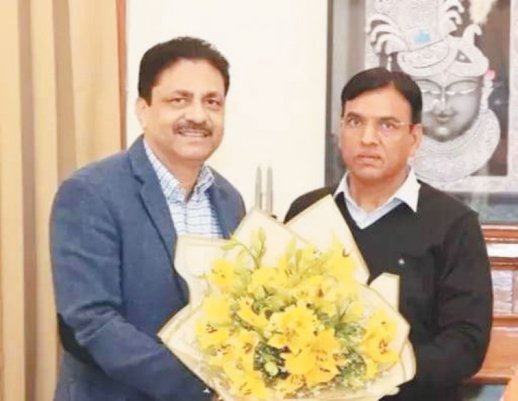 40वें राष्ट्रीय खेलों का आयोजन फरवरी 28 में छत्तीसगढ़ को सौंपा जाए, मंडाविया से मिले सिसोदिया